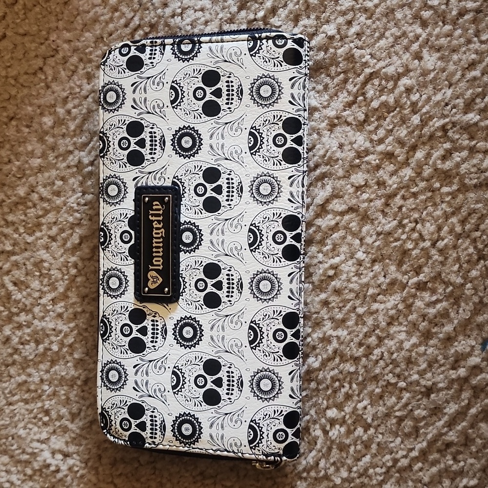 Loungefly Wallet New without tags